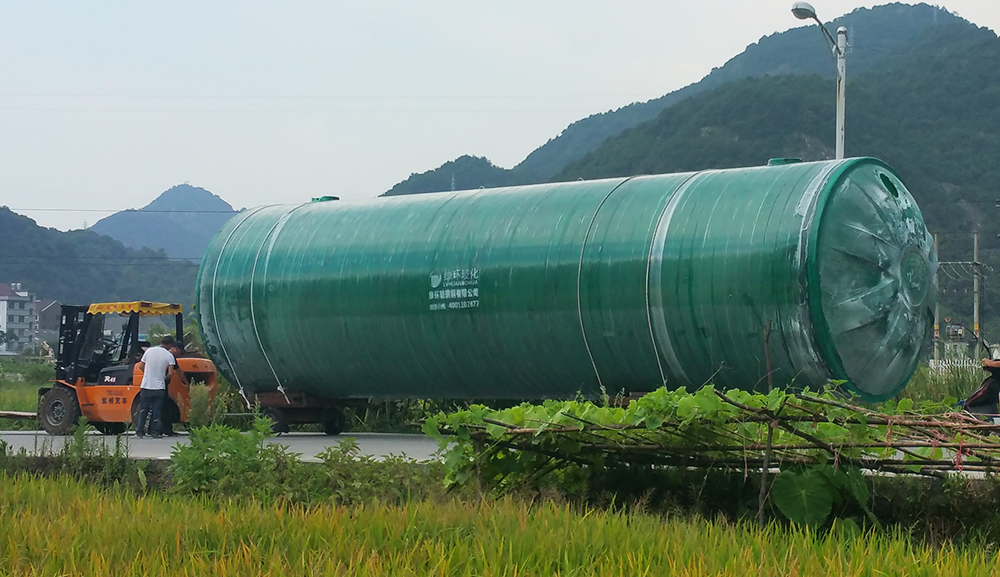 玻璃钢化粪池 玻璃钢化粪池：环保新选择——绿环玻璃钢化粪池的优势与应用 第1张