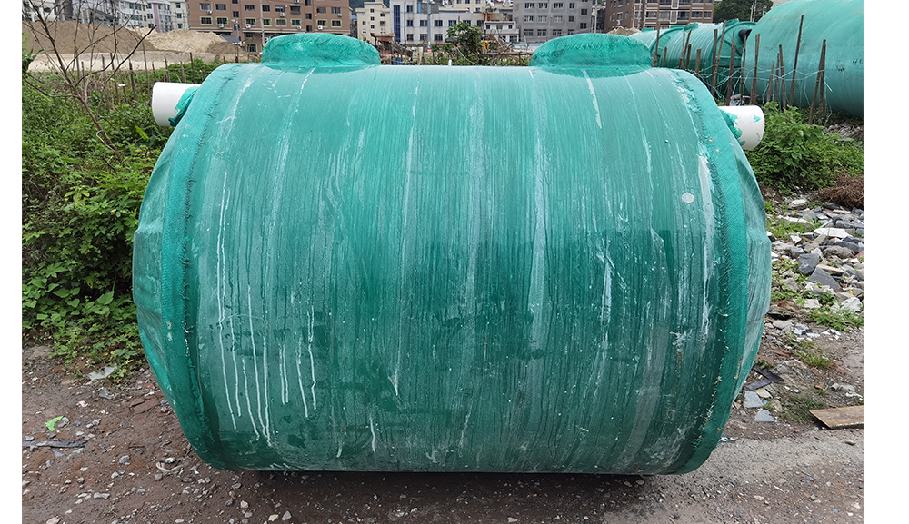 览表 绿环玻璃钢在览表中的应用与优势 玻璃钢化粪池尺寸型号- -览表-2 第3张 览表 绿环玻璃钢在览表中的应用与优势 玻璃钢化粪池尺寸型号- -览表-2 第3张